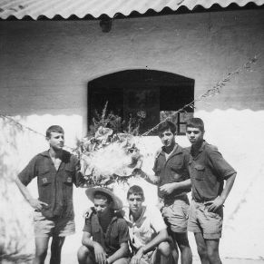 Grupo_en_Carnicerias_1962