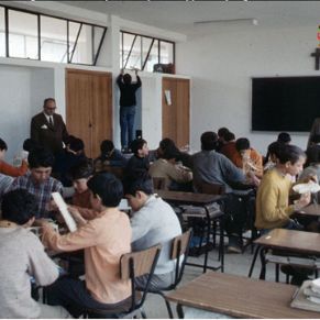 En_clase_L.S.Valerox_A.Lara